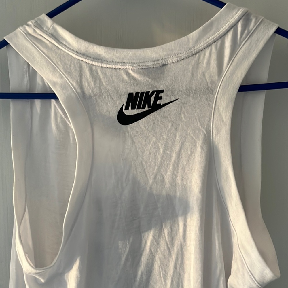 Nike workout white tank. Just do it. - Picture 4 of 7